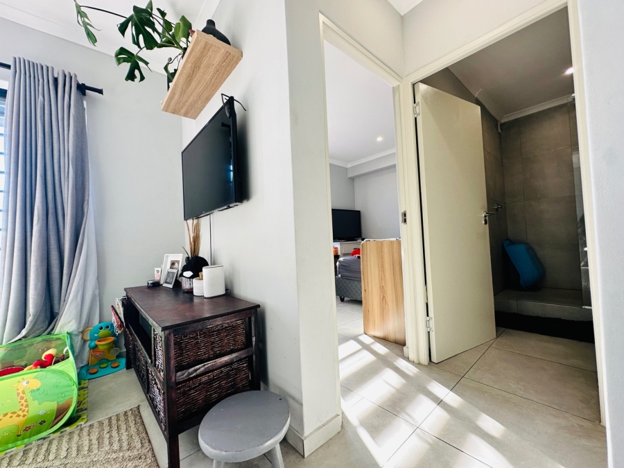 2 Bedroom Property for Sale in Parklands Western Cape